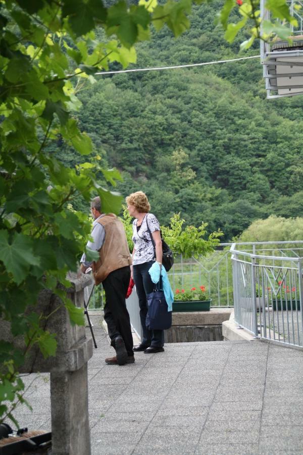 Willa Weingut Sauer-Kettermann Enkirch Zewnętrze zdjęcie